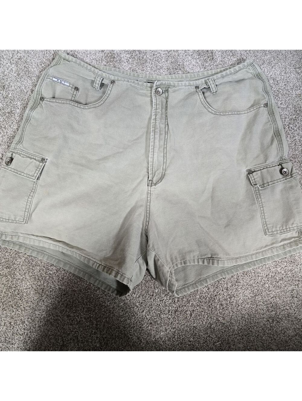 R.V.T. Women's Khaki Cargo Shorts with Multiple Pockets, Size 20
